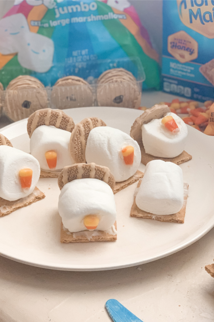 Festive Graham Cracker Turkeys